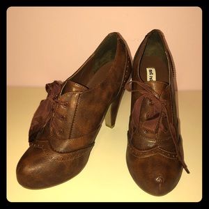 Vintage Inspired Heels